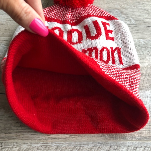 Lululemon Rare Pompon Toque Aspen Beanie Red